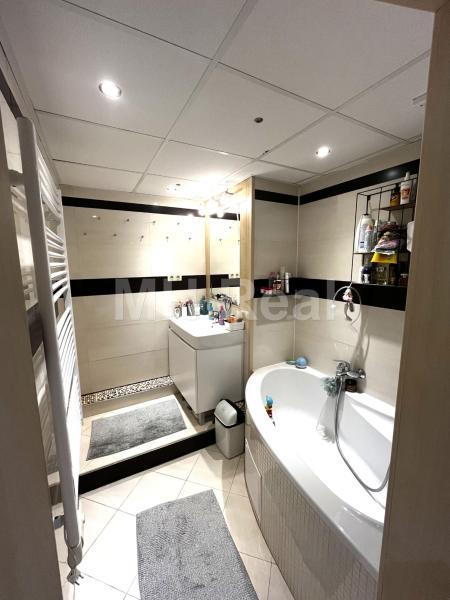 ROSNÁ - Juh Kompletne zrek. 4 iz. byt v blízkosti Centra mesta ROSNÁ - Juh Kompletne zrek. 4 iz. byt v blízkosti Centra mesta