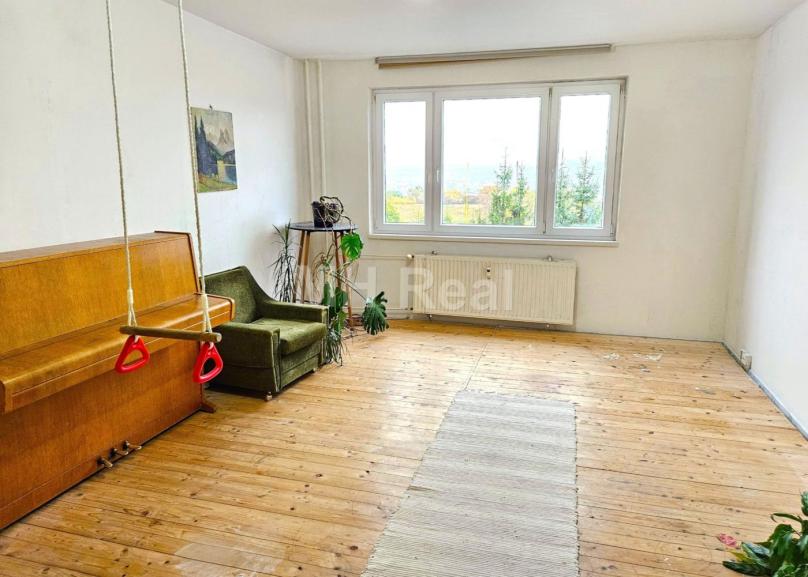 BUDAPEŠTIANSKA - Ťahanovce čiastočne zrek. 4 iz. byt Kúpou voľný BUDAPEŠTIANSKA - Ťahanovce čiastočne zrek. 4 iz. byt Kúpou voľný